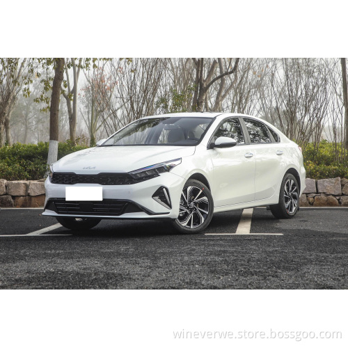 2023 1.5L IVT LINE KIA K3 Warna Putih Digunakan Kereta Kiri Pemandu Tangan Kereta Petrol 4 Pintu 5 Kerusi